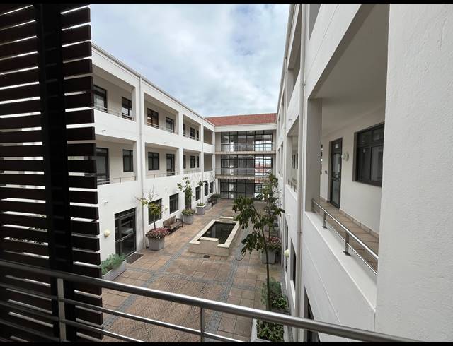 201M² OFFICE TO LET IN CENTURY CITY